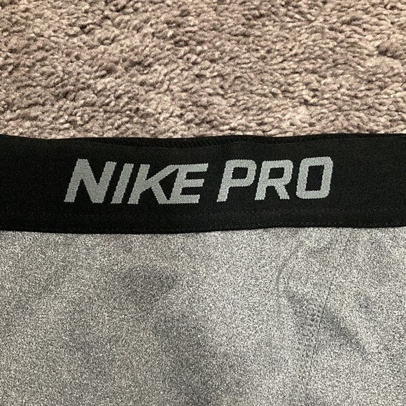 Nike Pro leggings. - Picture 4 of 5